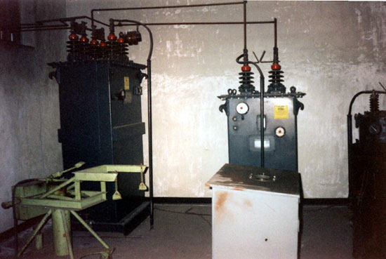 Modulation transformer and modulation reactor