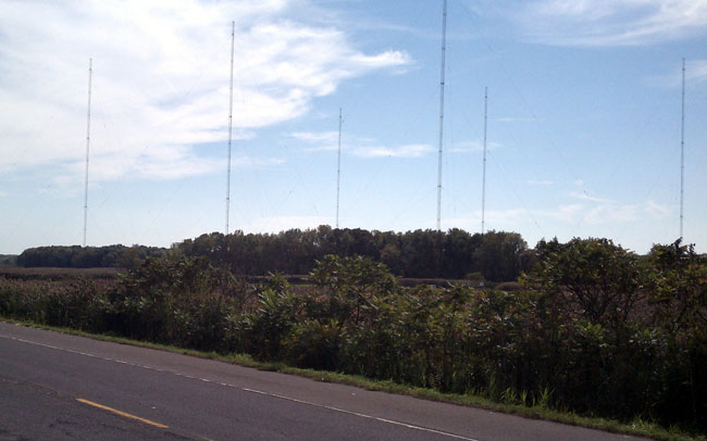 WGDJ AM transmitter site