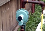 Low pressure propane regulator/vaporizer