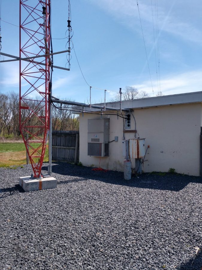 AM tower with out base insulator